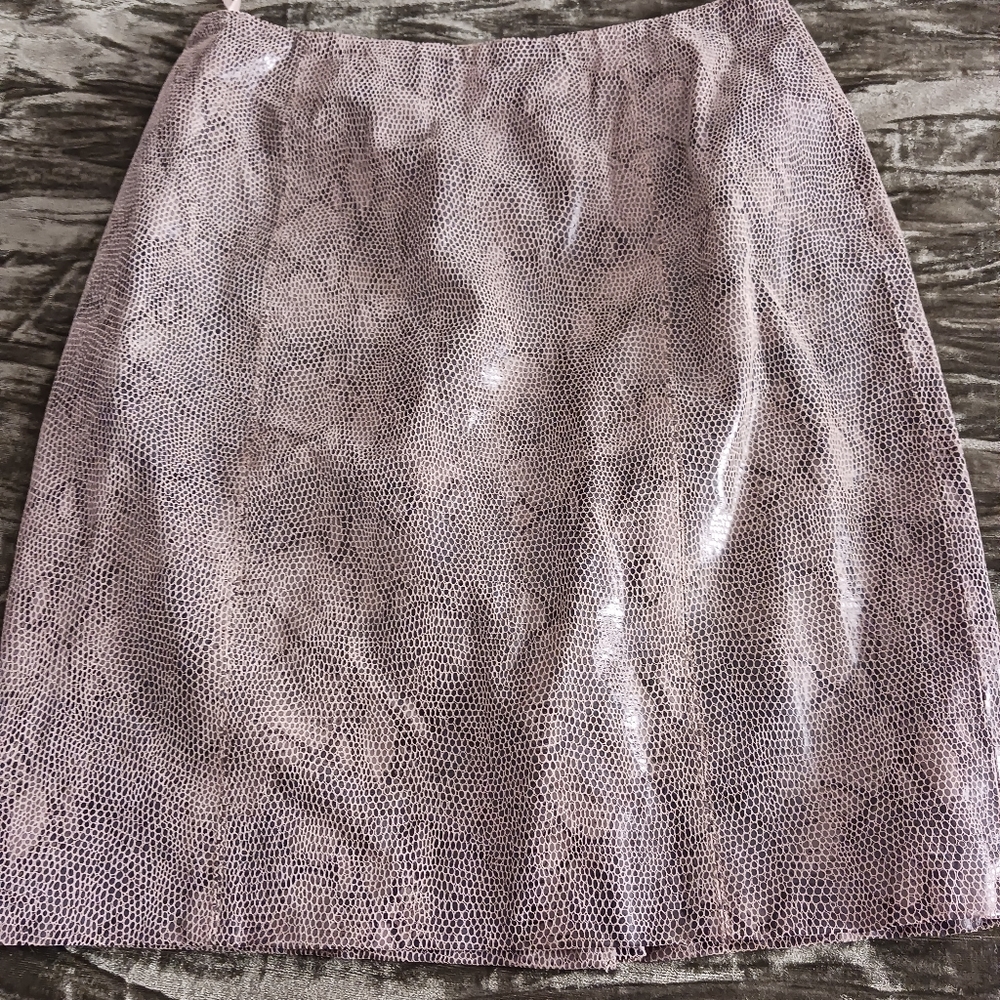 Animal print pencil skirt